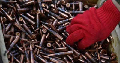 В Петербурге покупатель иномарки обнаружил в салоне авто схрон боеприпасов